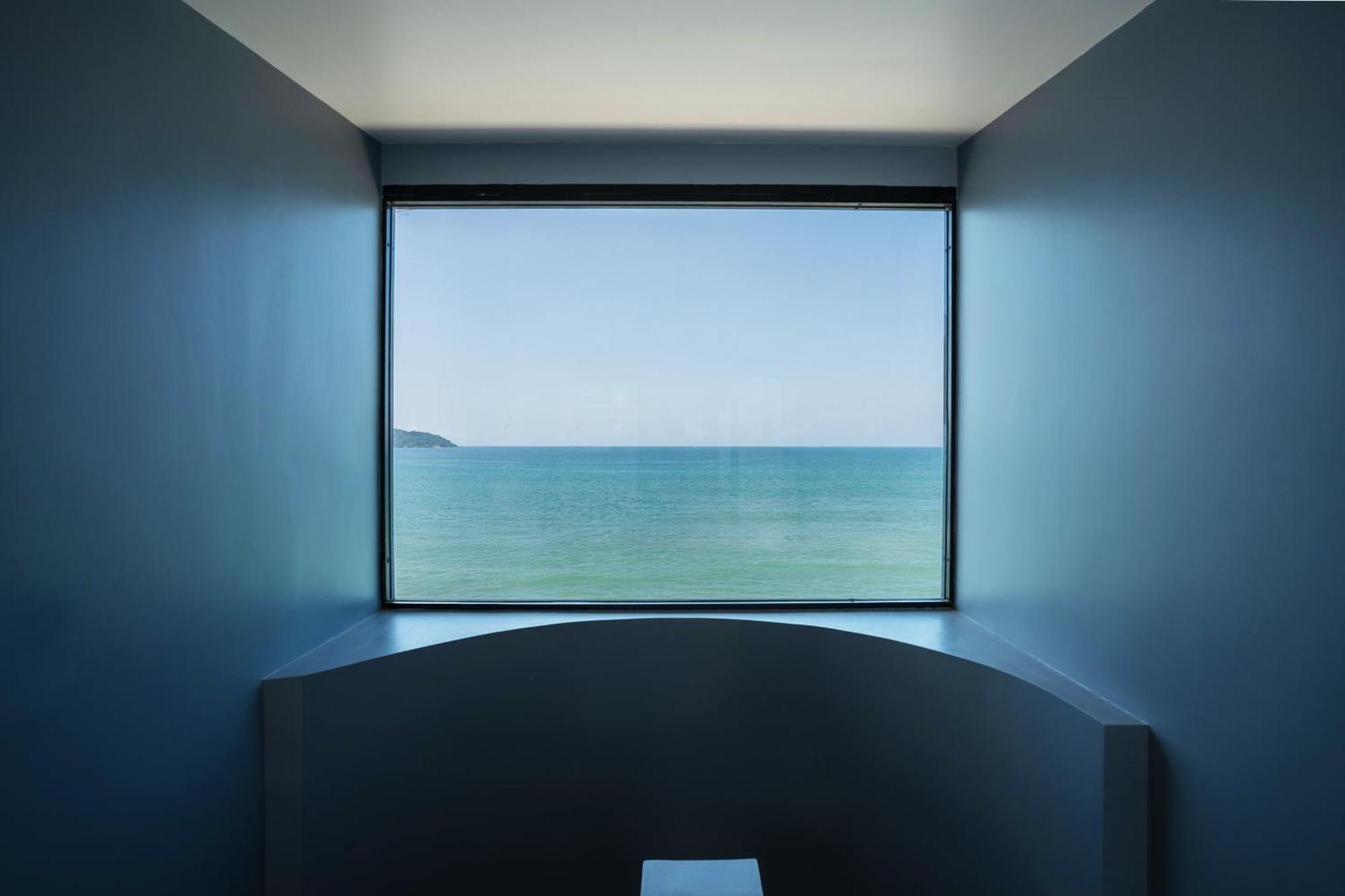 Three Double U - Kalim Sea View Apartment Patong