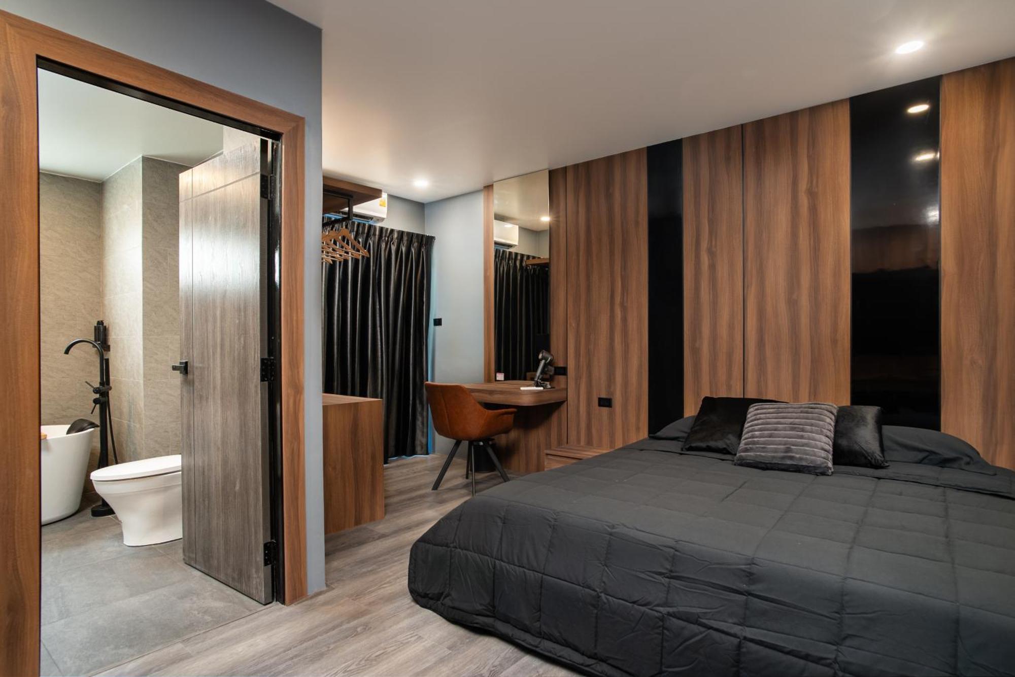 Apartment Three Double U - Kalim Sea View Patong